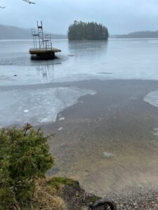 Vi är på väg – om vår, sommar och traditioner vid sjön