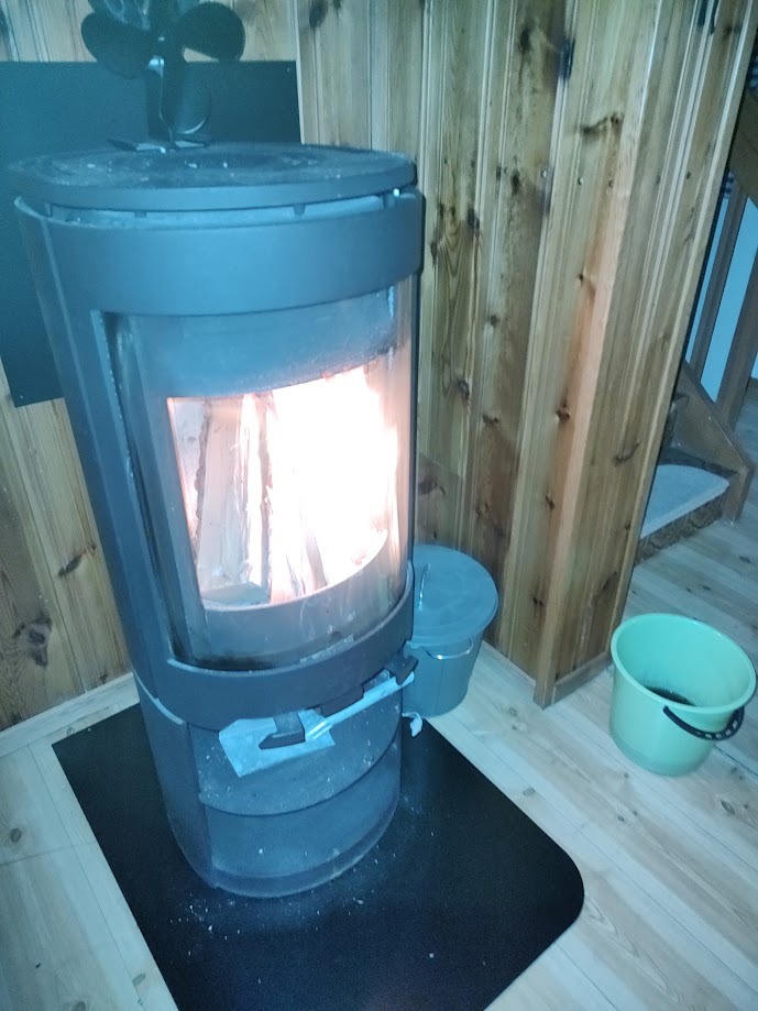 Cozy stove fire – warmth and grandmother’s love on a Saturday of autumn cold and fruit salad