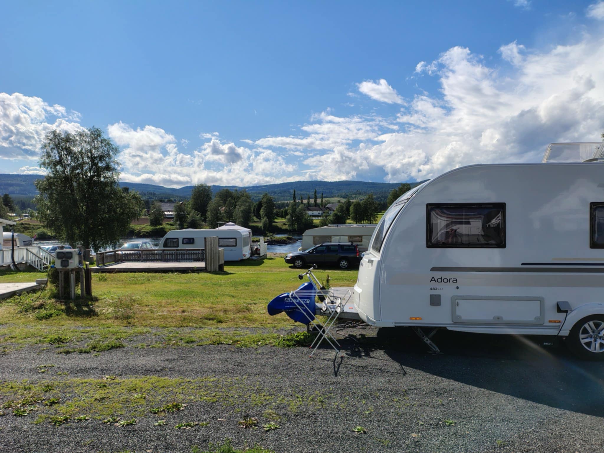 Camping vid Glomma – sol, dyn och norska vyer