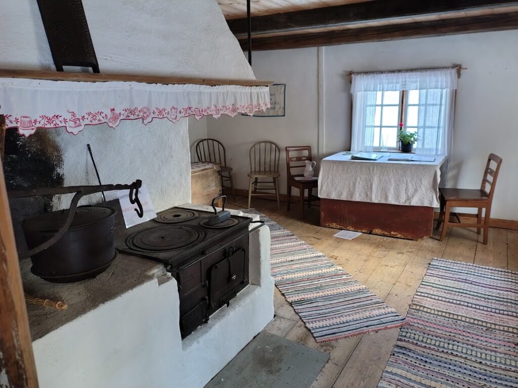 Köket i soldattorpet – historia och närvaro från vår söndagsutflykt till soldattorpet.