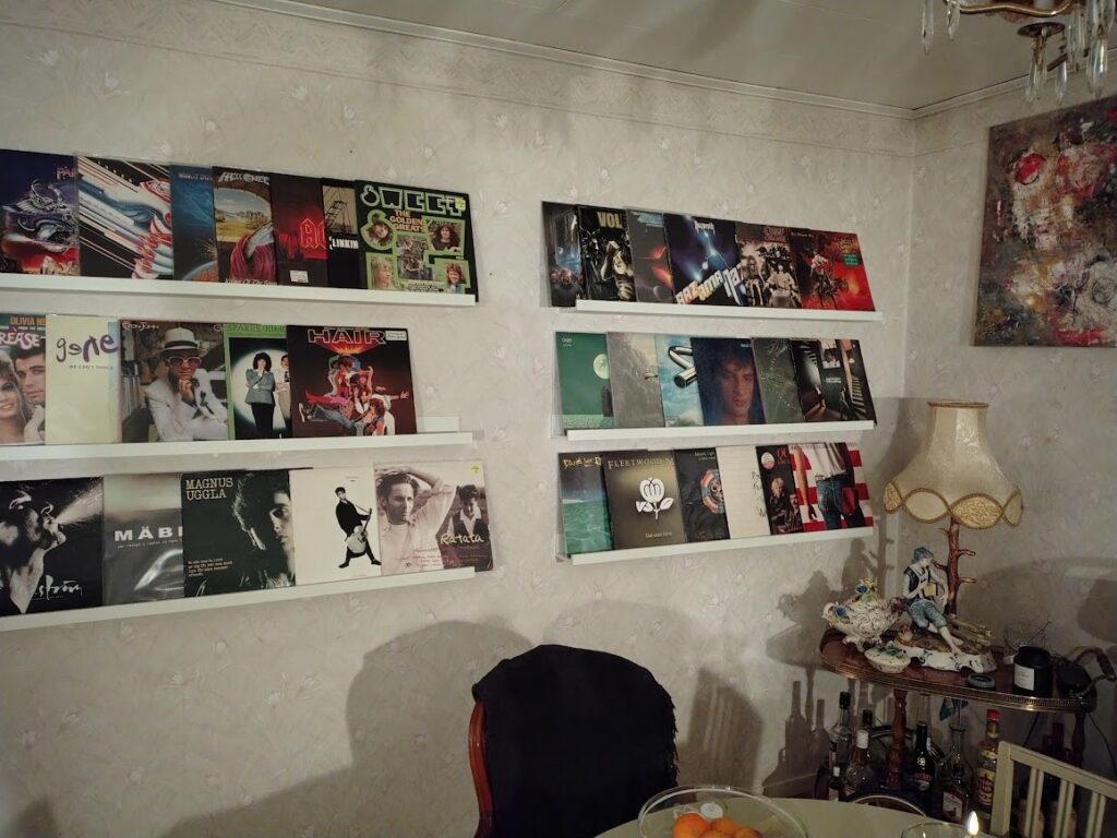 En dag i Göteborg med barnbarn, vinylskivor och stillsam närvaro